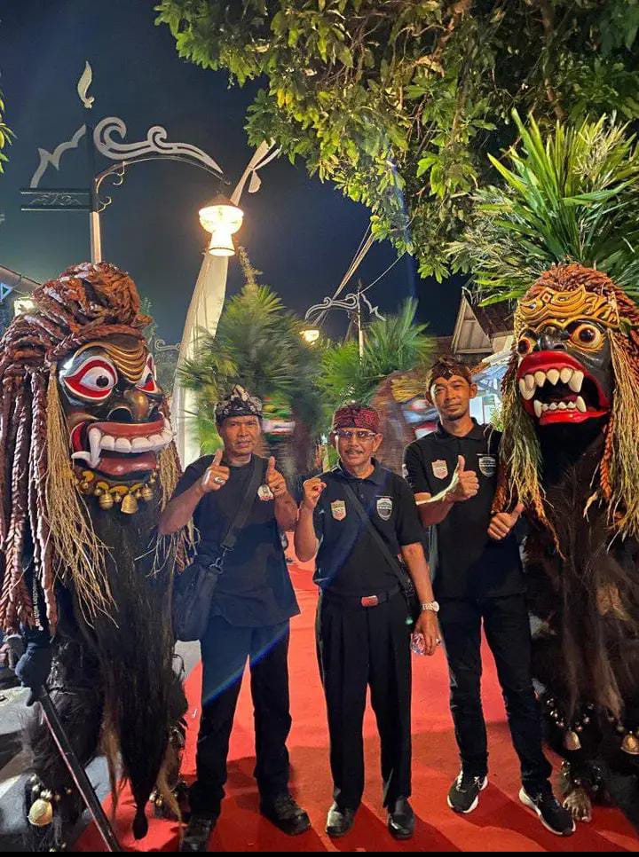 SENI BUDAYA TRADISIONAL BEBEGI...